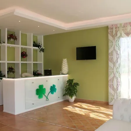 Bed & Breakfast Il Quadrifoglio 4*